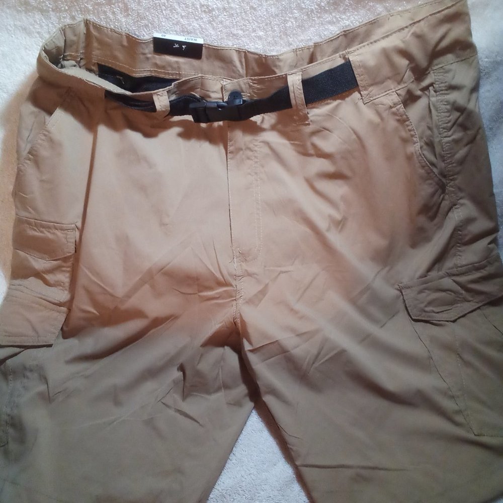 Jake Austin mens 7pocket cargo shorts.